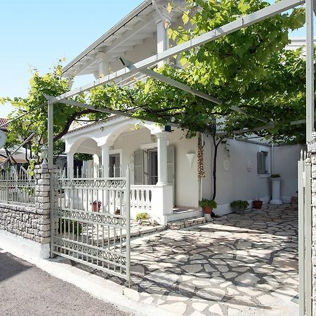 Apartament The Orange Garden Kassiopi Zewnętrze zdjęcie