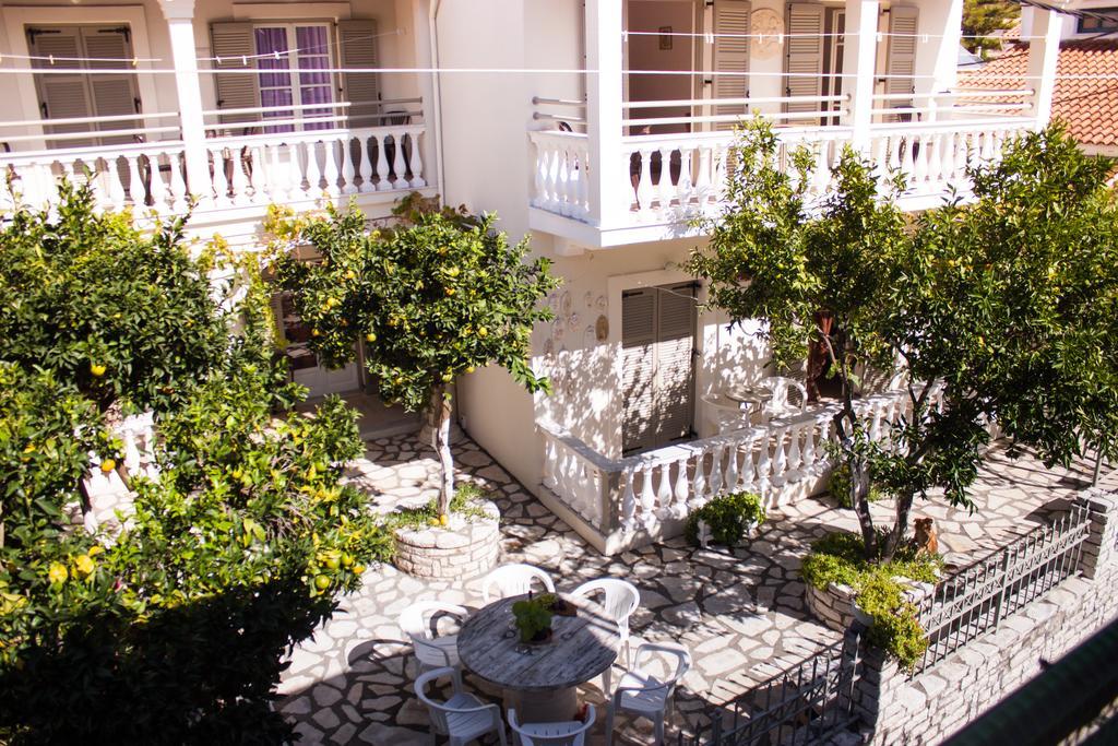 Apartament The Orange Garden Kassiopi Zewnętrze zdjęcie