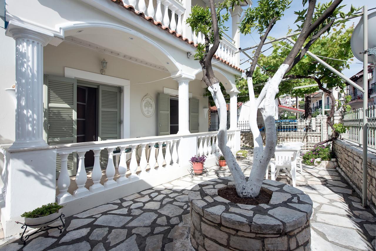 Apartament The Orange Garden Kassiopi Zewnętrze zdjęcie